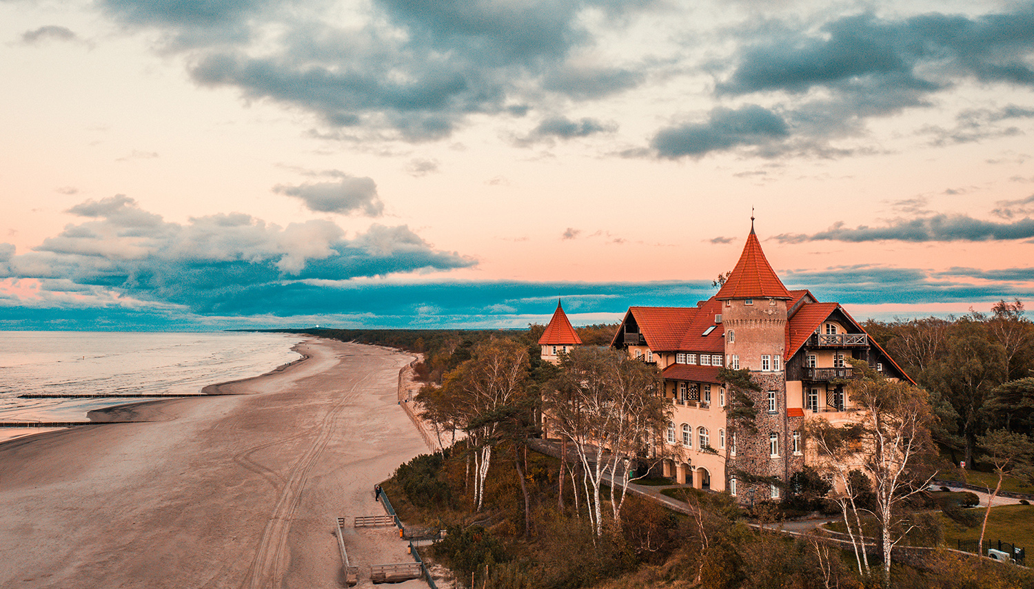 Замъкът Leba Dron