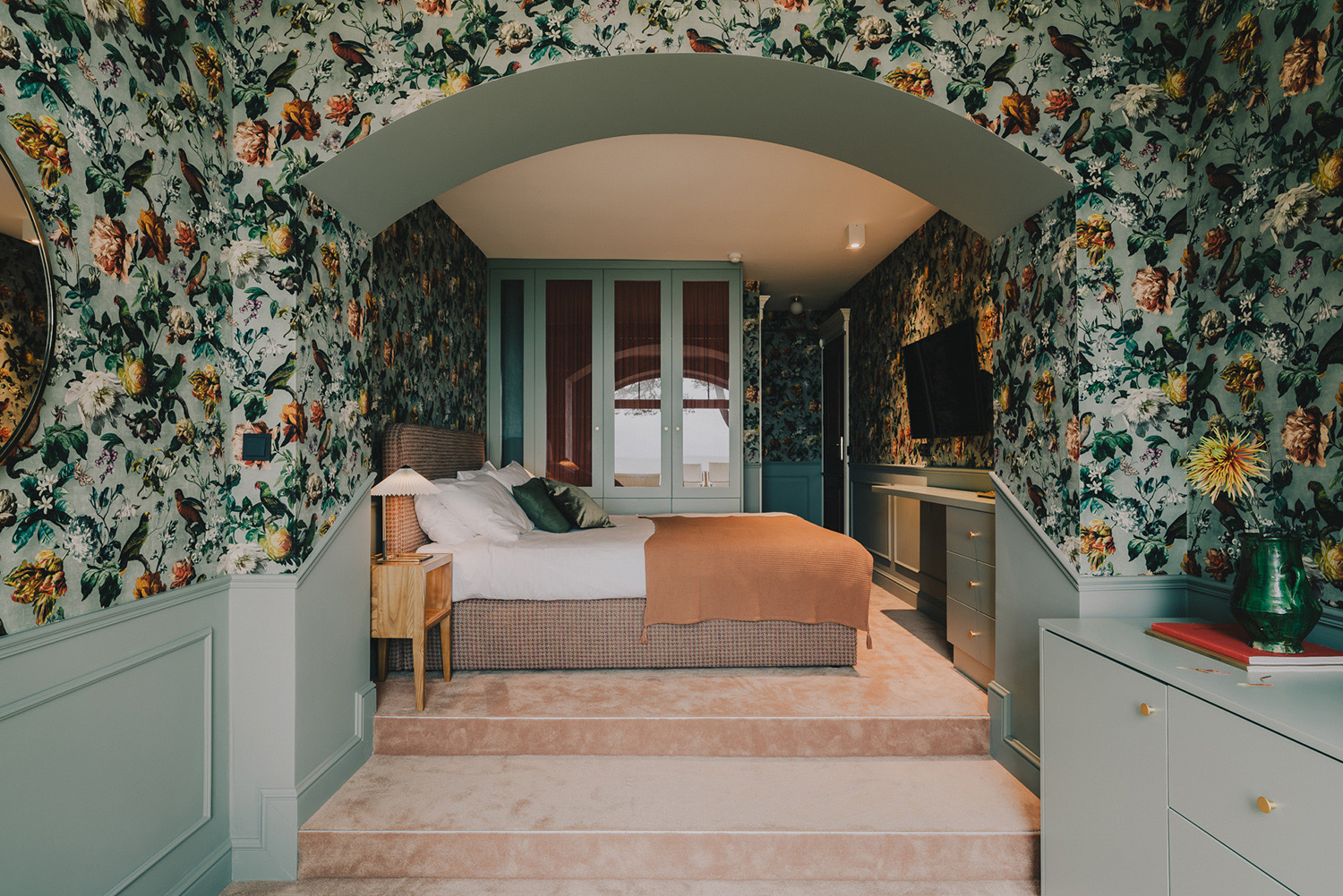 Замък на мира3