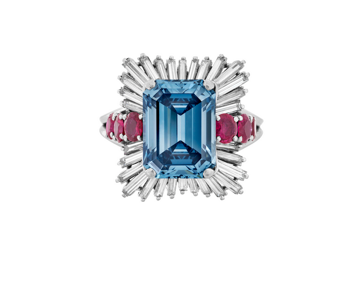 Diements на търг2