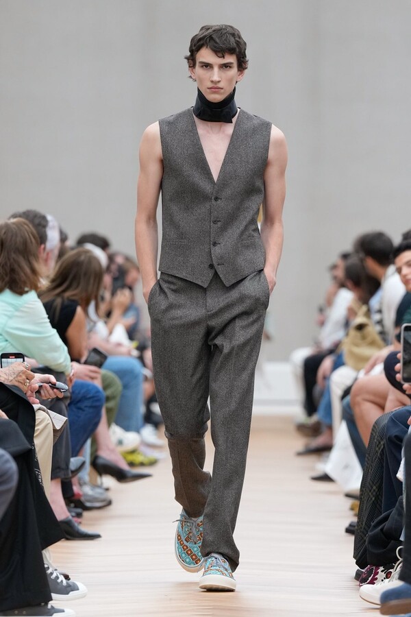 Джонатан Андерсън за Dior10