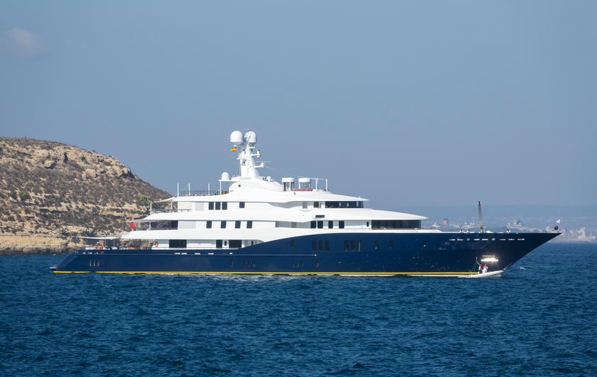 Безплатно 840=симфония Bernard Arnault