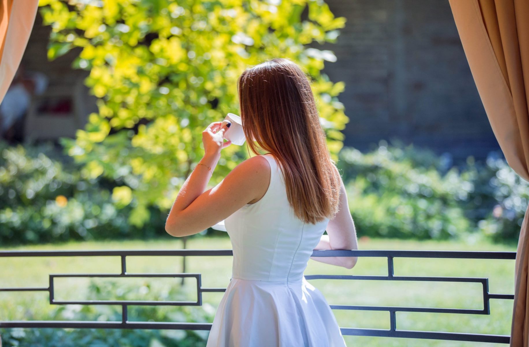 Кафе в парка Manor House Spa