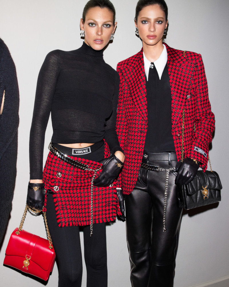 Кампания на Versace