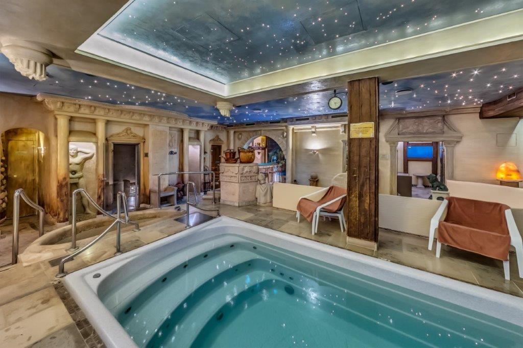 Manor House Spa Swim Pool Римски бани