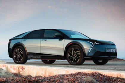 Премиера на Ds 8