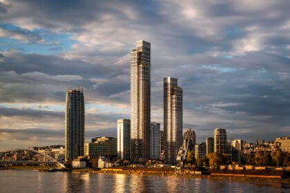 Втората най-висока сграда в Европейския съюз