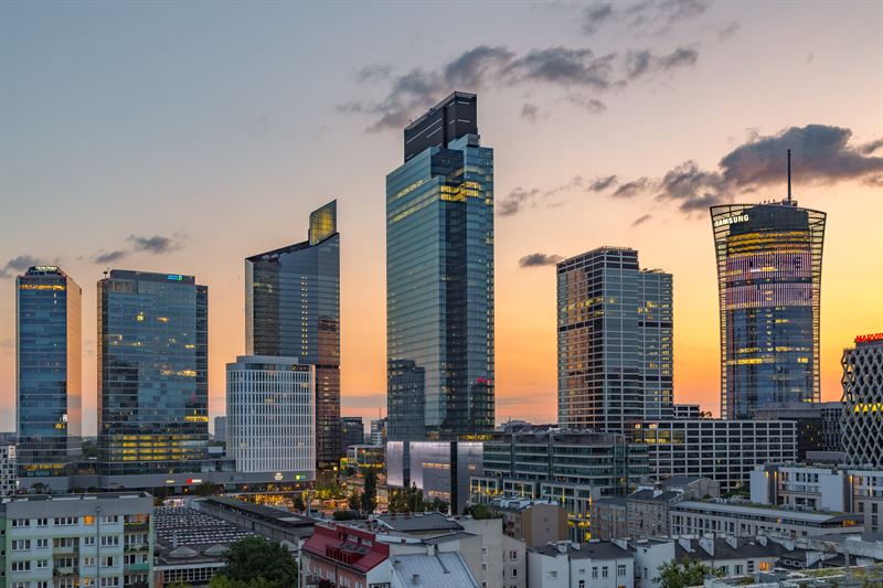 Рекордна транзакция във Варшава