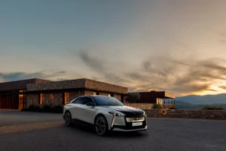 Ds N°8 Електрически премиум SUV с пробег 750 км и френски стил