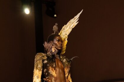 Schiaparelli Пролет 2026 Агония и Екстаз Haute Couture Като жива изкуство